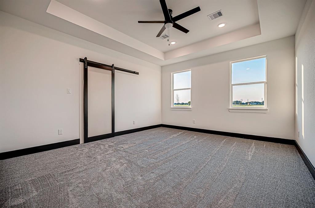 732 Angus Trail, Angleton, Texas image 14