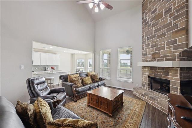 2498 Diamond D Drive, Beaumont, Texas image 7
