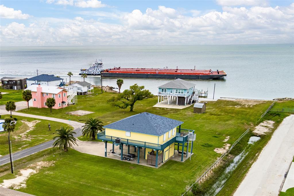 1310 Albermarie, Port Bolivar, Texas image 2