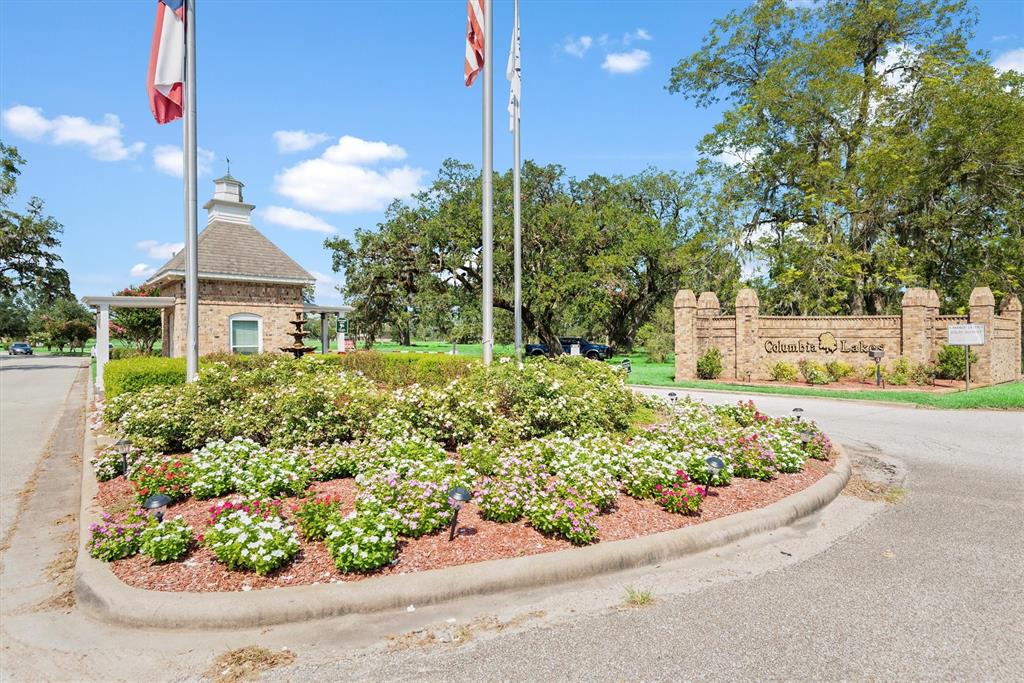 2527 Turberry Drive, West Columbia, Texas image 45