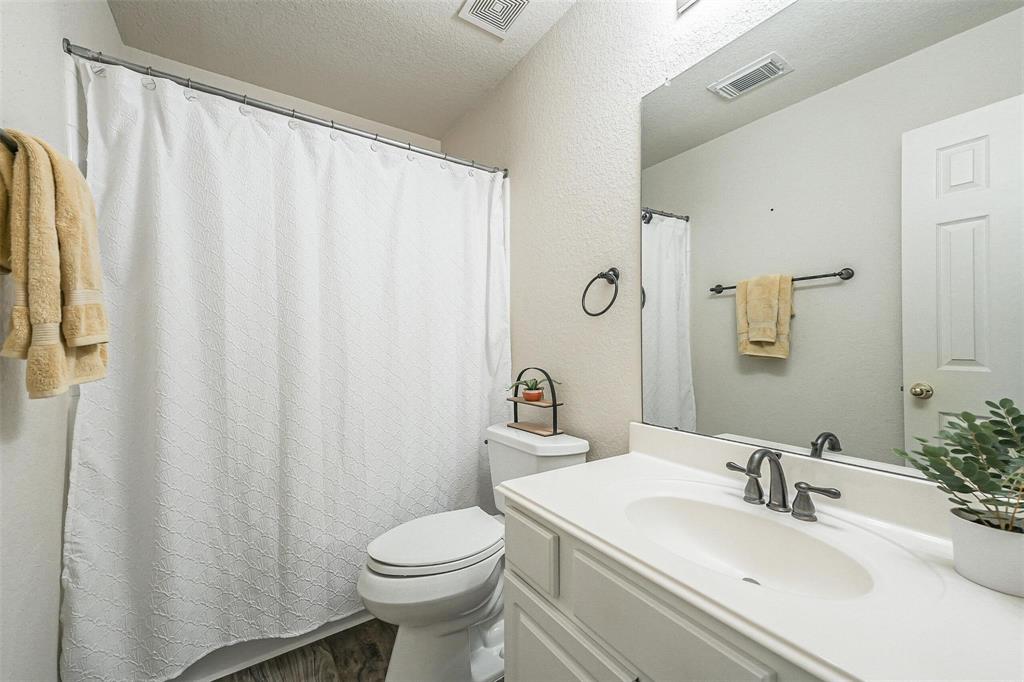 2957 Water Willow Lane, Pearland, Texas image 13