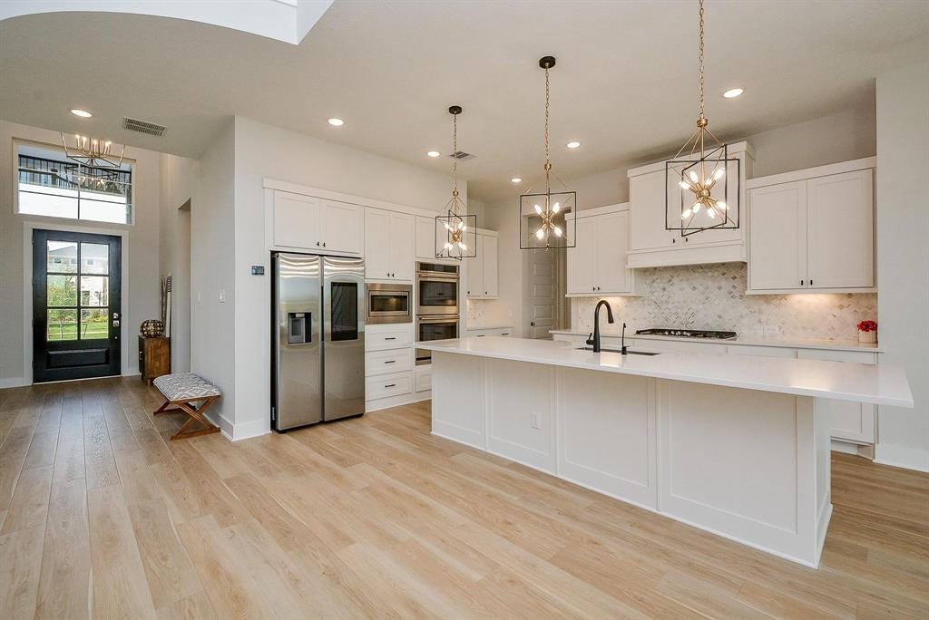 501 Horizon Light Lane, Katy, Texas image 14