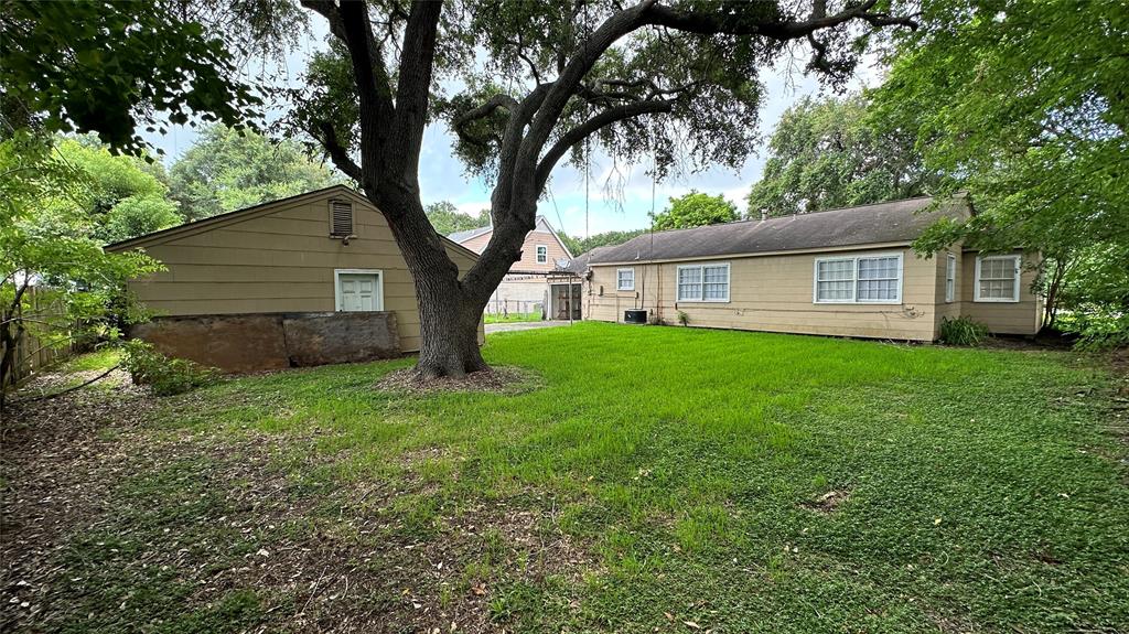 1304 Pirtle Street, La Marque, Texas image 11