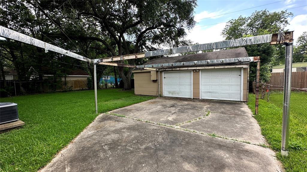 1304 Pirtle Street, La Marque, Texas image 7