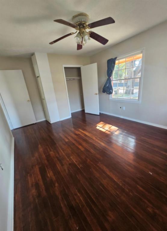 504 W Burleson Street, Wharton, Texas image 2