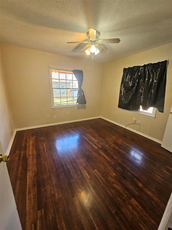 504 W Burleson Street, Wharton, Texas image 6