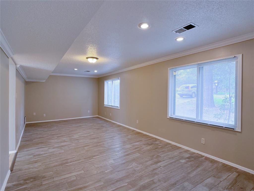 Photo 6 of 50 of 175 Rolling Springs Drive house