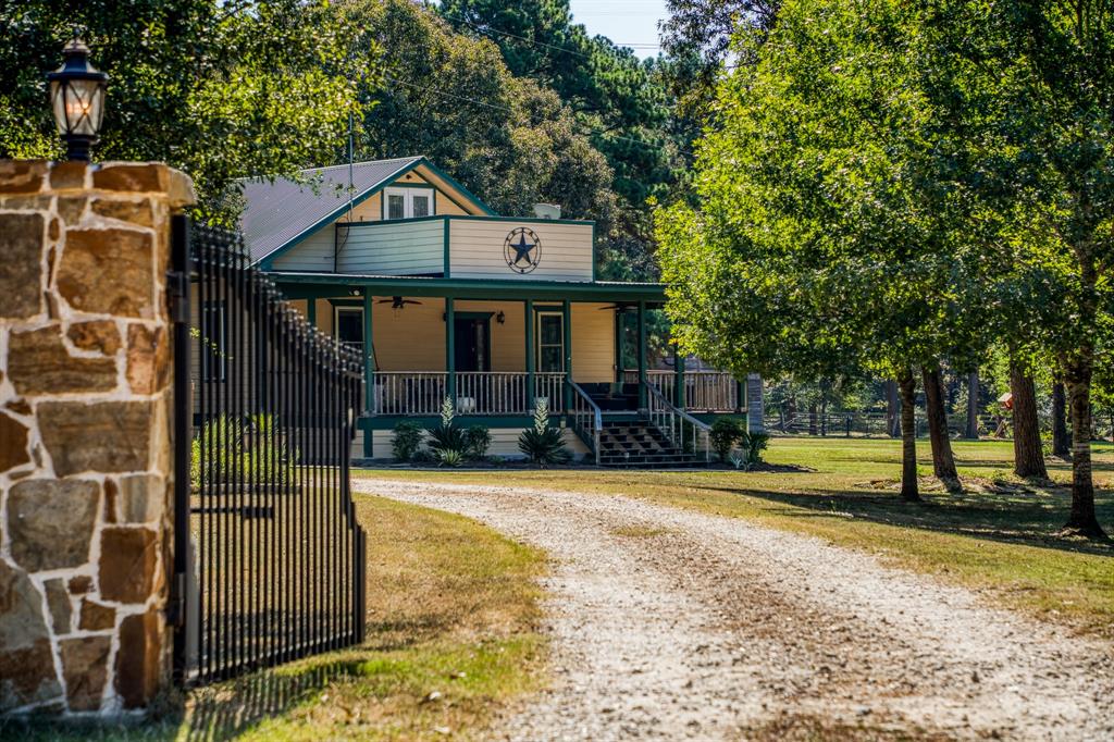 28383 Melanie Lane, Hockley, Texas image 1