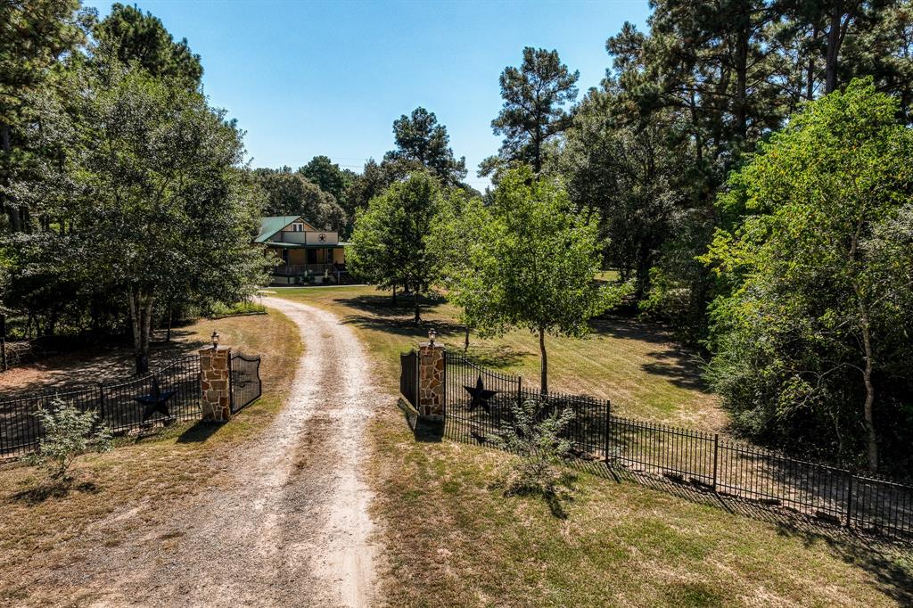 28383 Melanie Lane, Hockley, Texas image 2