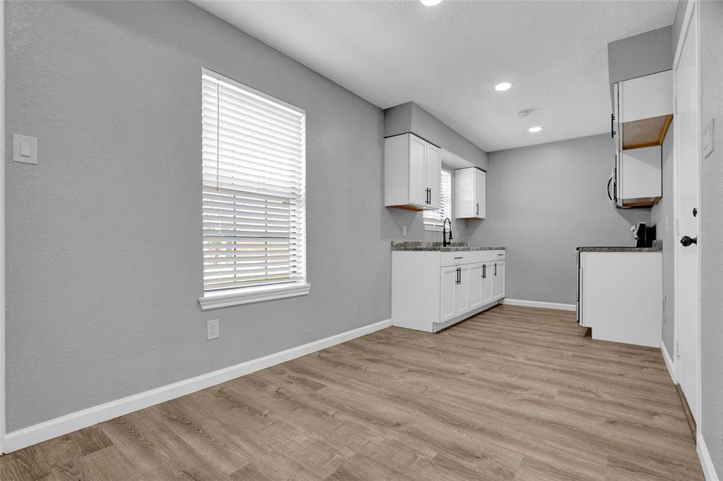 309 Rice Street, Angleton, Texas image 3
