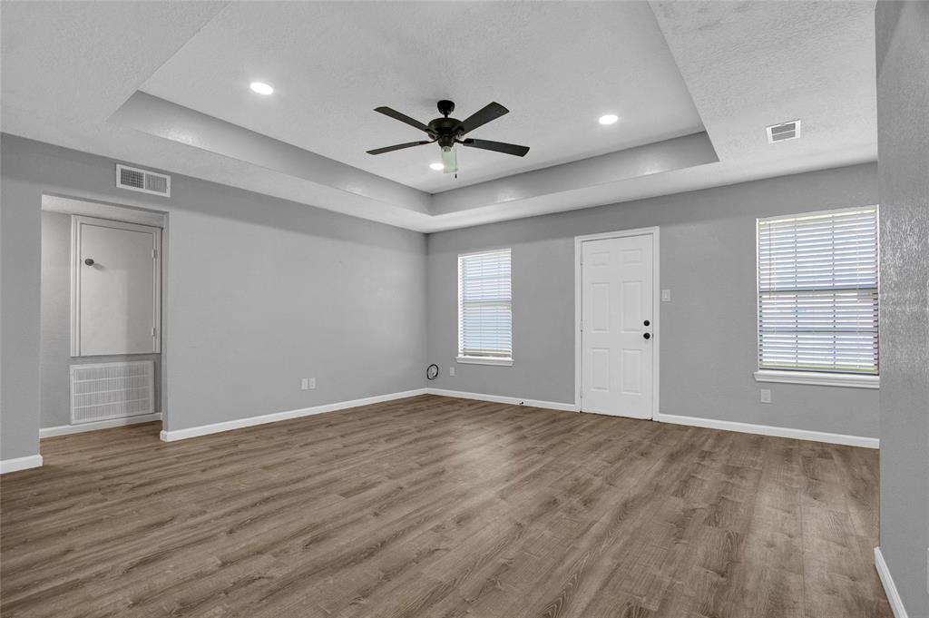 309 Rice Street, Angleton, Texas image 5