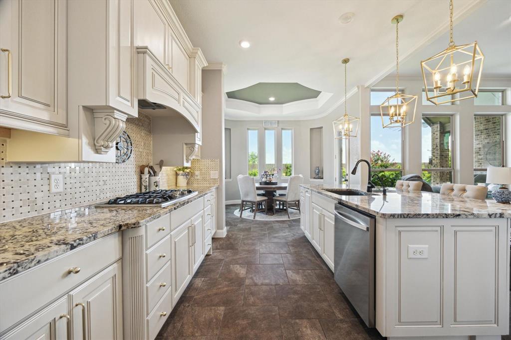 2524 Royal Field Lane