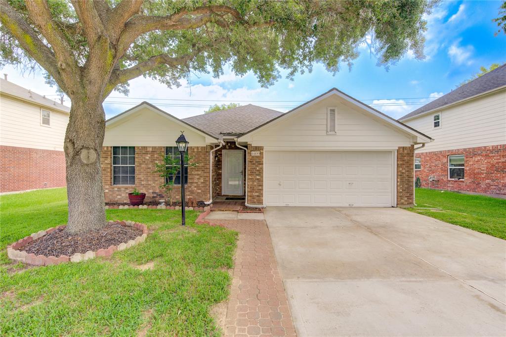 4409 W Parma Drive, Rosenberg, Texas image 3