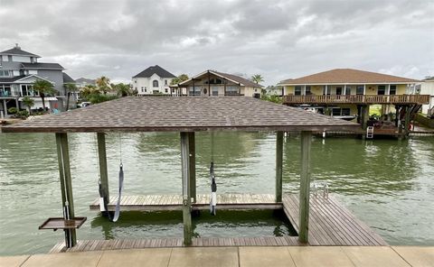 A home in Tiki Island