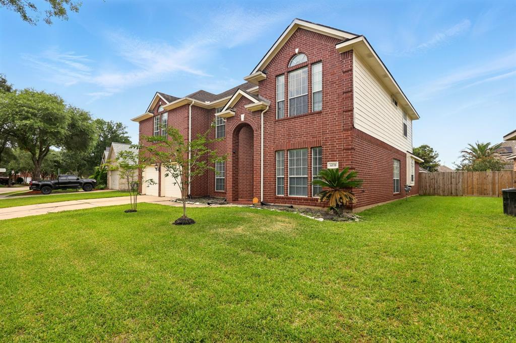 6110 Four River Drive, Richmond, Texas image 2