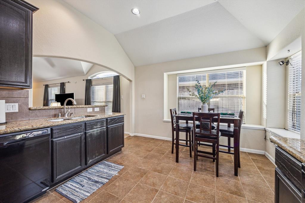 5211 Lagoon Court, Bacliff, Texas image 6