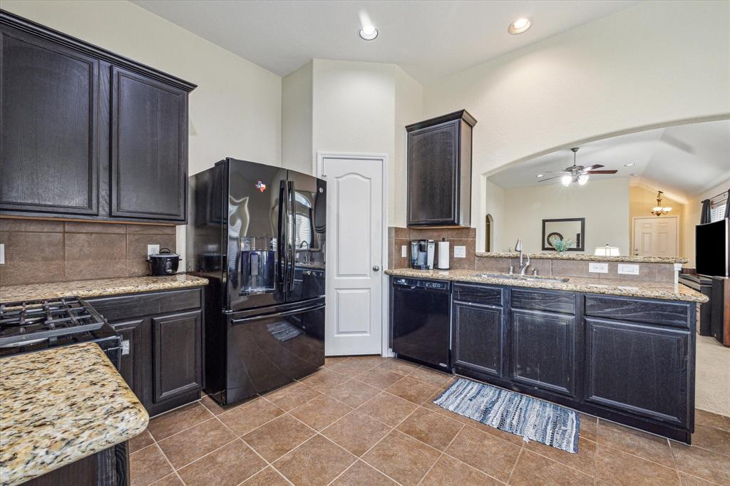 5211 Lagoon Court, Bacliff, Texas image 8