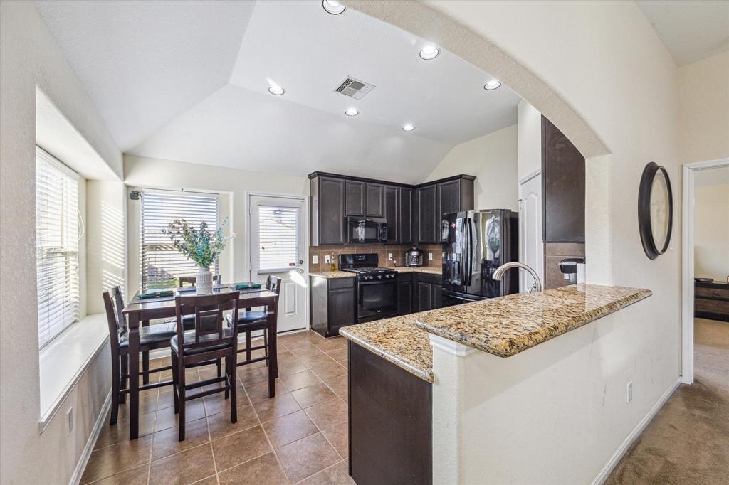 5211 Lagoon Court, Bacliff, Texas image 4