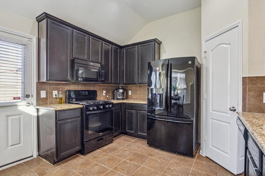 5211 Lagoon Court, Bacliff, Texas image 5