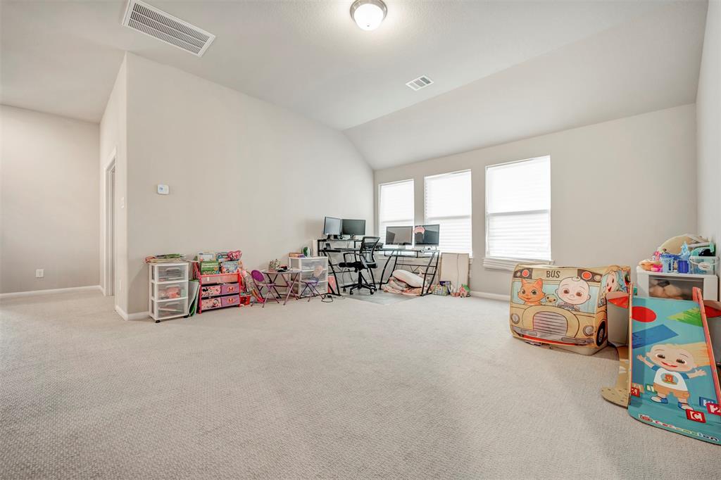 21443 Petherton Drive, Tomball, Texas image 31