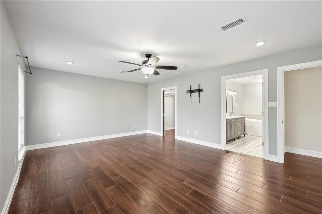 7064 Guy Lane Ln, Orange, Texas image 12