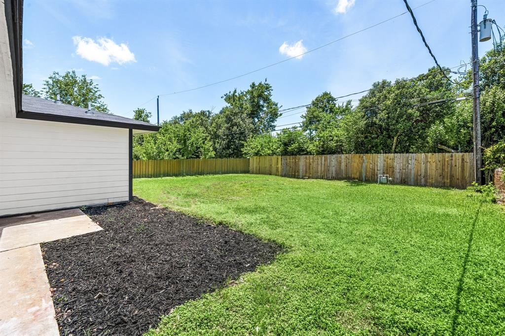 3310 Ashwyne Court, La Porte, Texas image 17