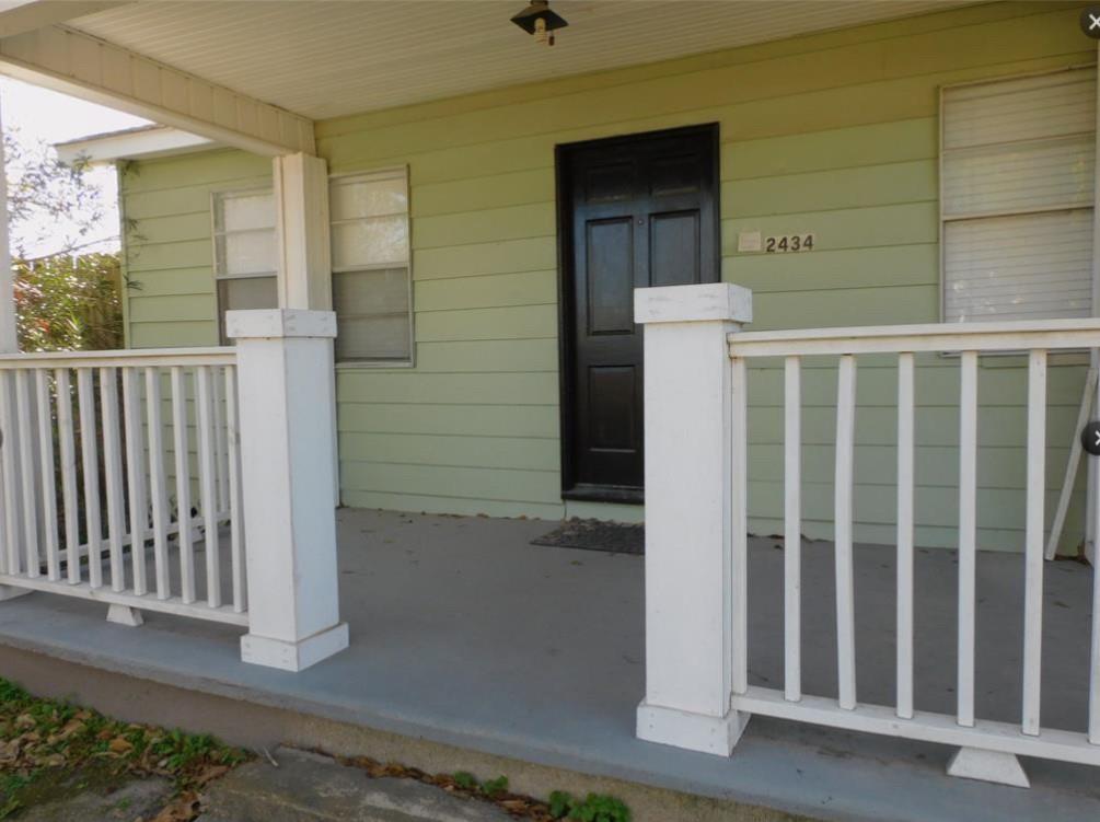 2434 Oleander Drive, Pasadena, Texas image 2