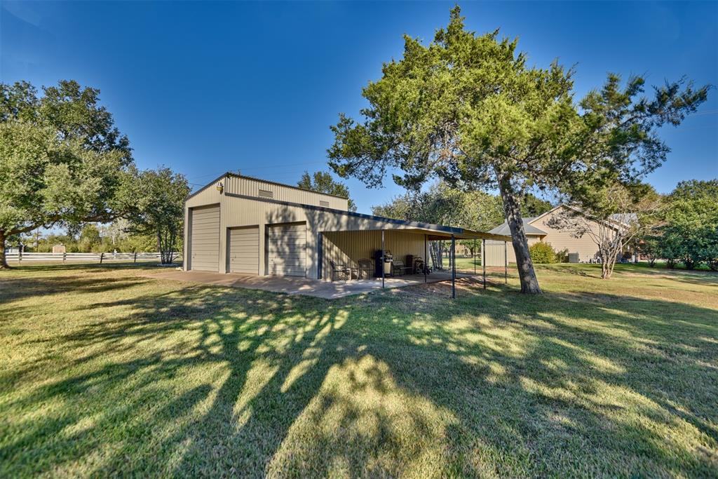 2852 Five Oaks Lane, Brenham, Texas image 40