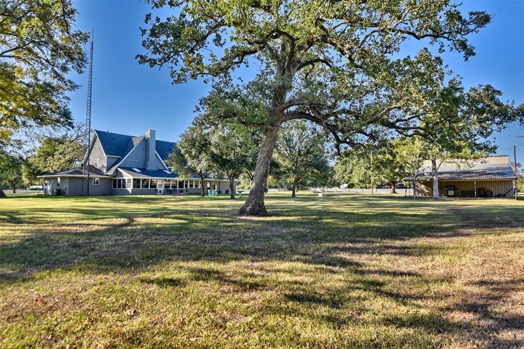 2852 Five Oaks Lane, Brenham, Texas image 3