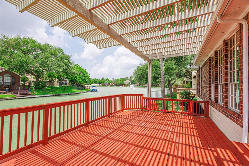 1243 Spinnaker Way, Sugar Land, Texas image 28