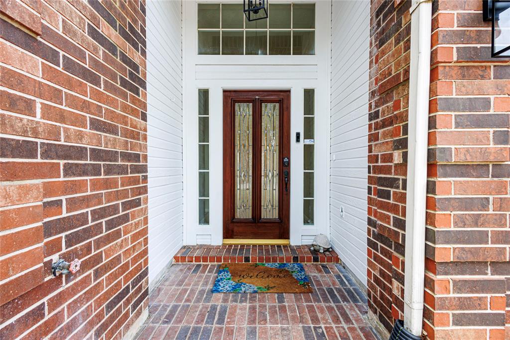 1243 Spinnaker Way, Sugar Land, Texas image 3