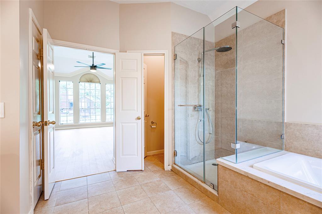 1243 Spinnaker Way, Sugar Land, Texas image 23