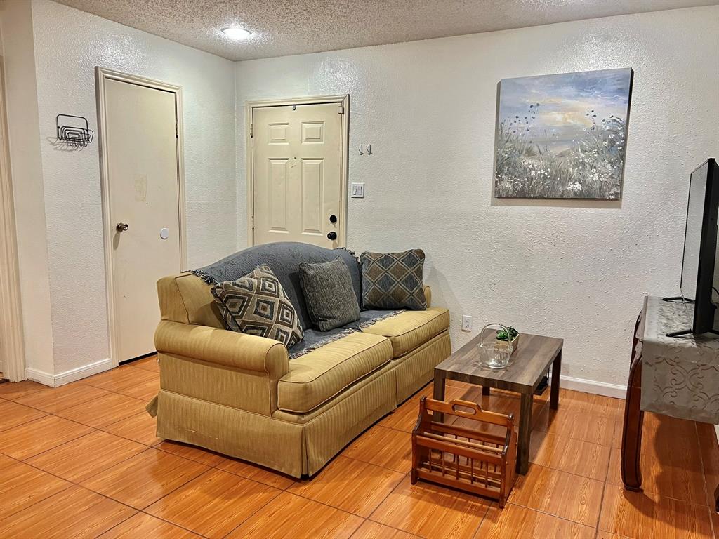 12660 Ashford Point Drive 811