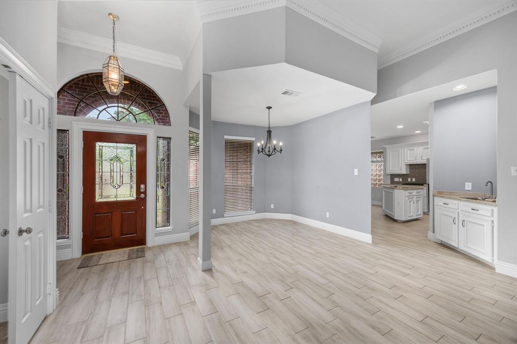 6542 Shinnecock Hills Drive, Houston, Texas image 3
