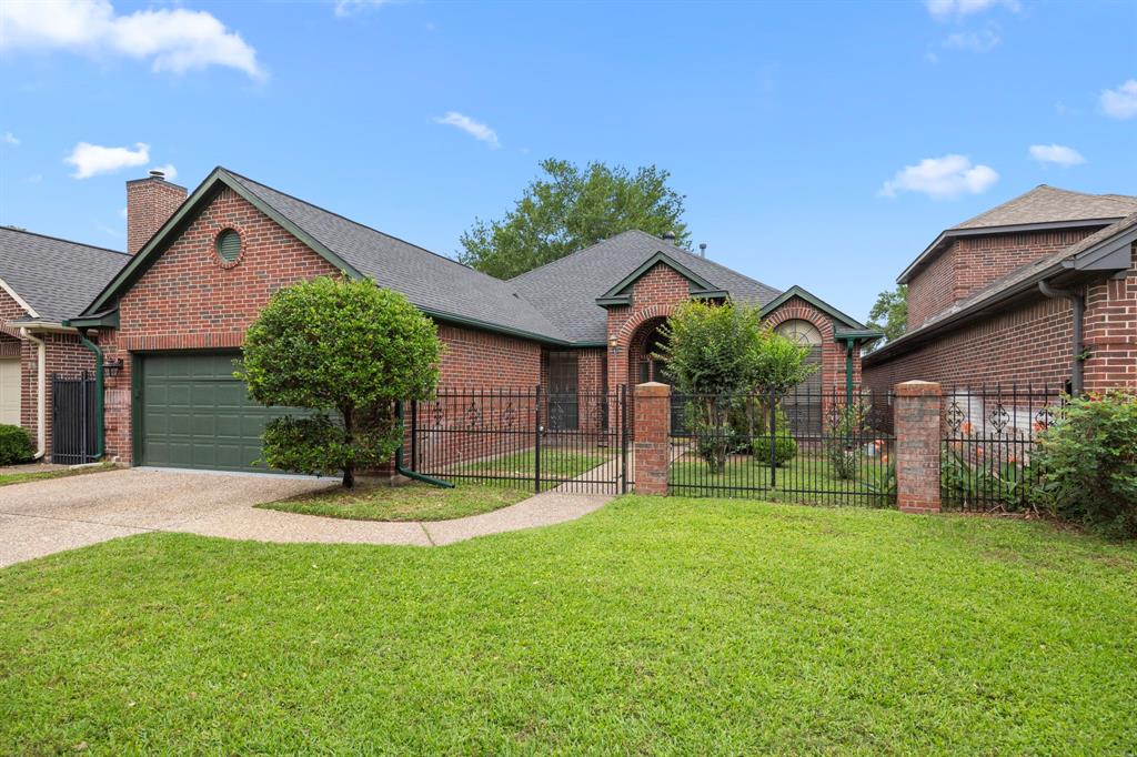 6542 Shinnecock Hills Drive, Houston, Texas image 25