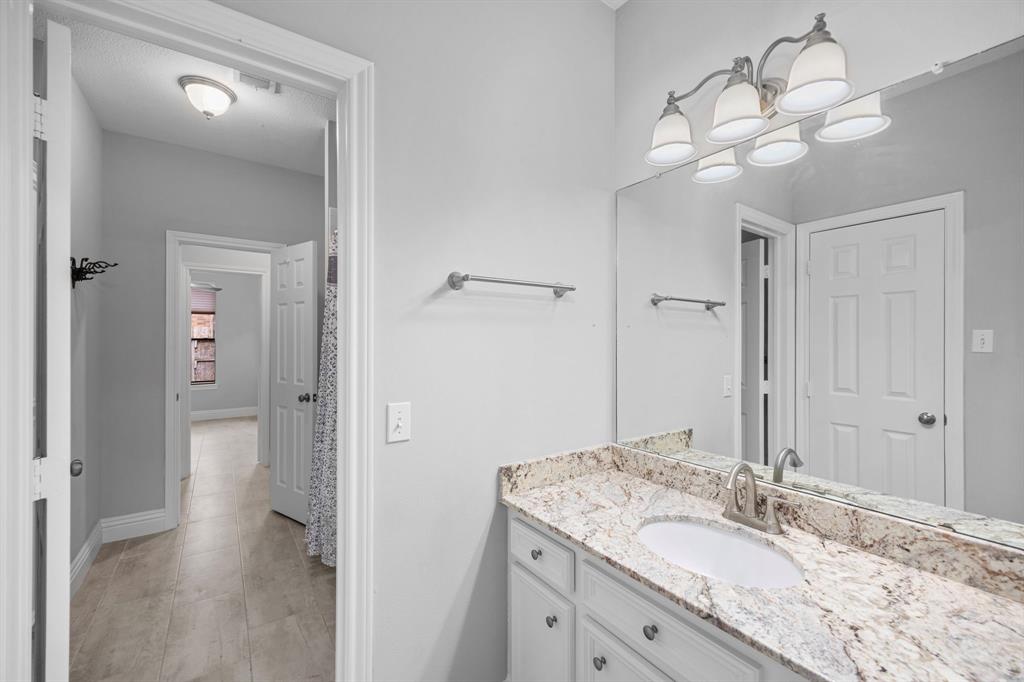 6542 Shinnecock Hills Drive, Houston, Texas image 19