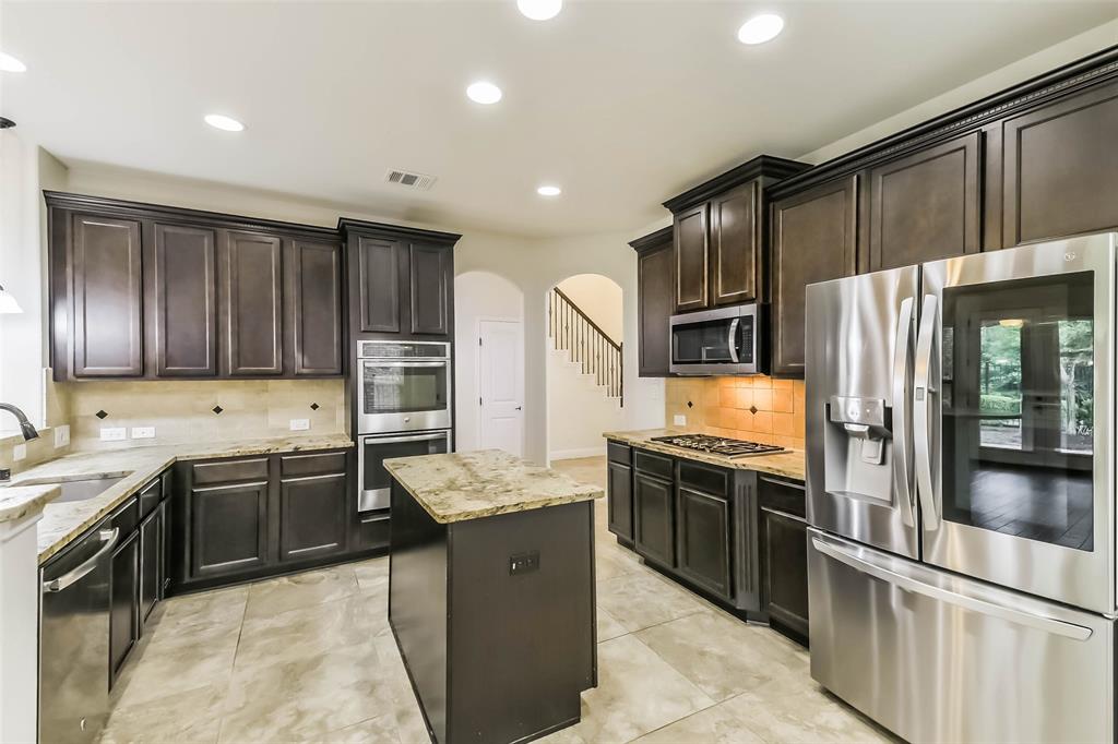 15 Waterfall Way, The Woodlands, Georgia image 4