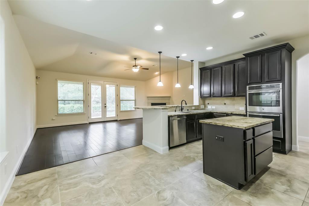 15 Waterfall Way, The Woodlands, Georgia image 7
