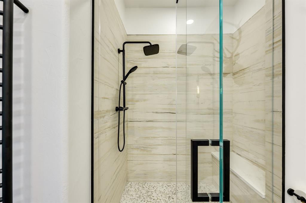 115 Hidden Hills Drive, Spicewood, Texas image 30