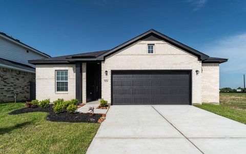 Photo of 9010 Gull Canyon Drive, Baytown, TX 77521 (MLS # 92261946)