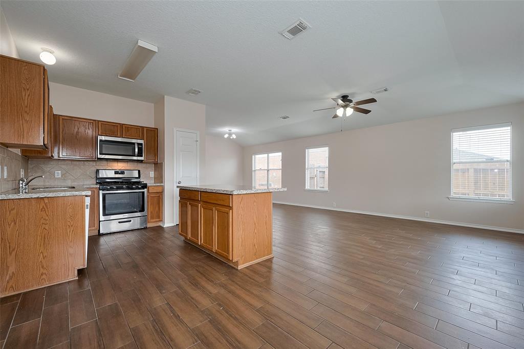15043 Sugar Place Drive, Sugar Land, Texas image 15