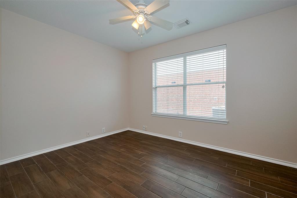 15043 Sugar Place Drive, Sugar Land, Texas image 6