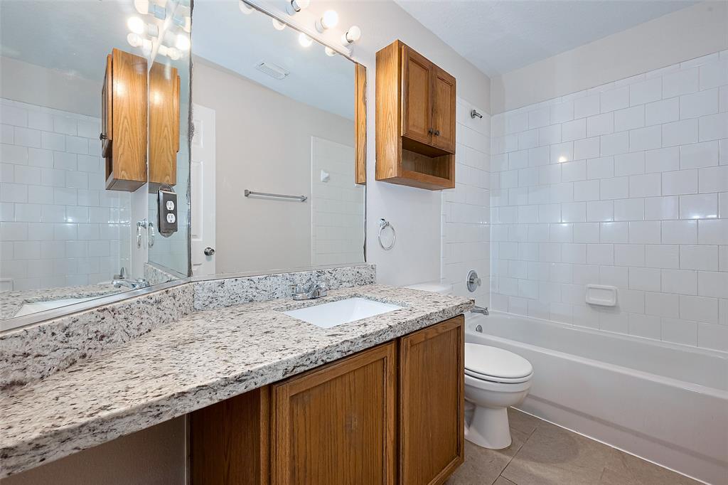 15043 Sugar Place Drive, Sugar Land, Texas image 23