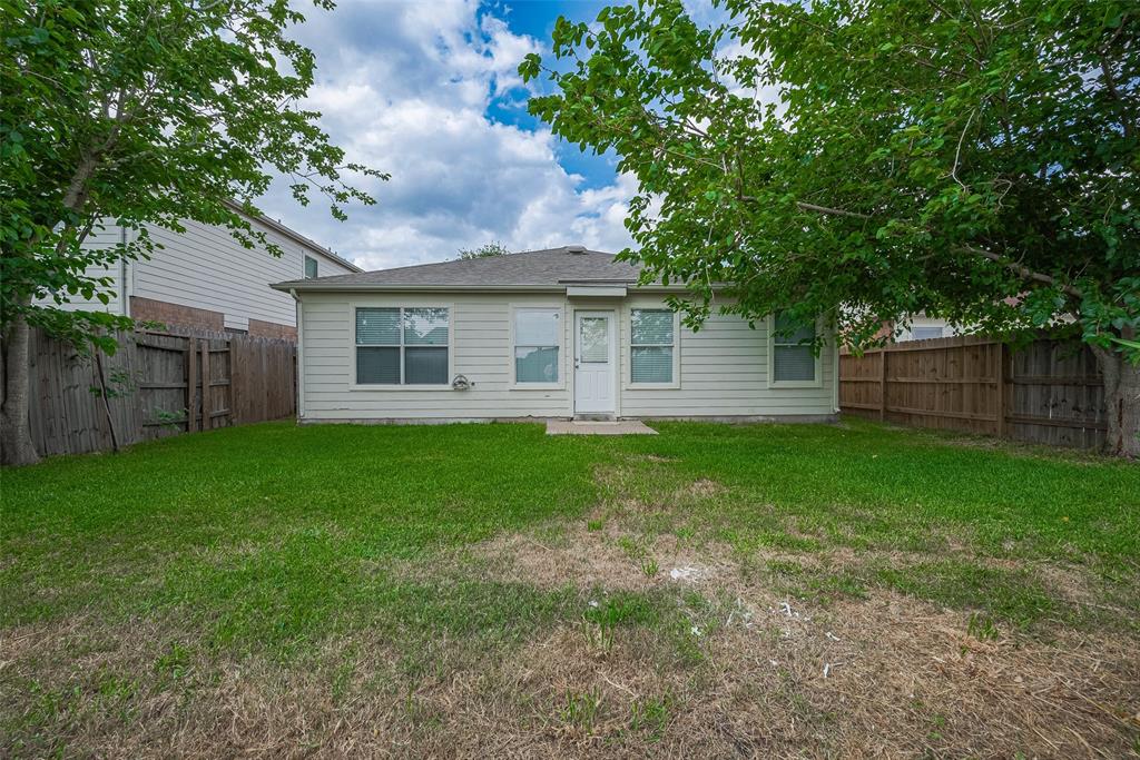 15043 Sugar Place Drive, Sugar Land, Texas image 34