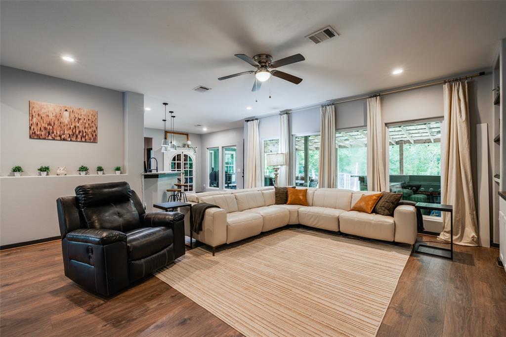 35 Disher Circle, Huffman, Texas image 10