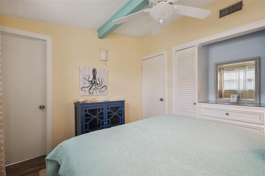 22118 Matagorda Drive, Galveston, Texas image 42