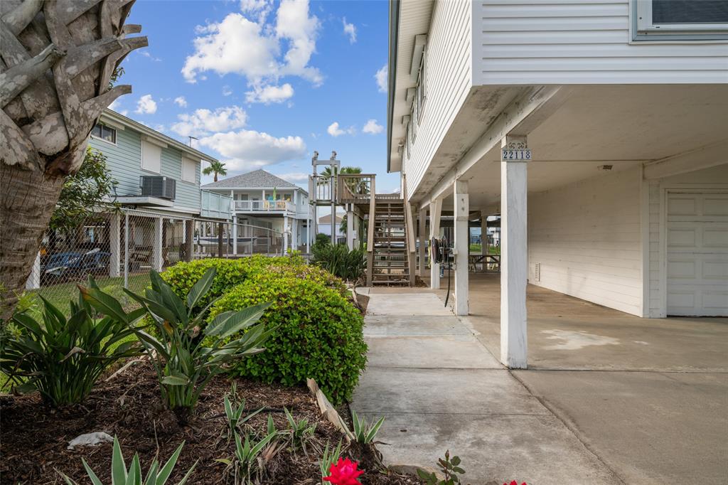 22118 Matagorda Drive, Galveston, Texas image 5
