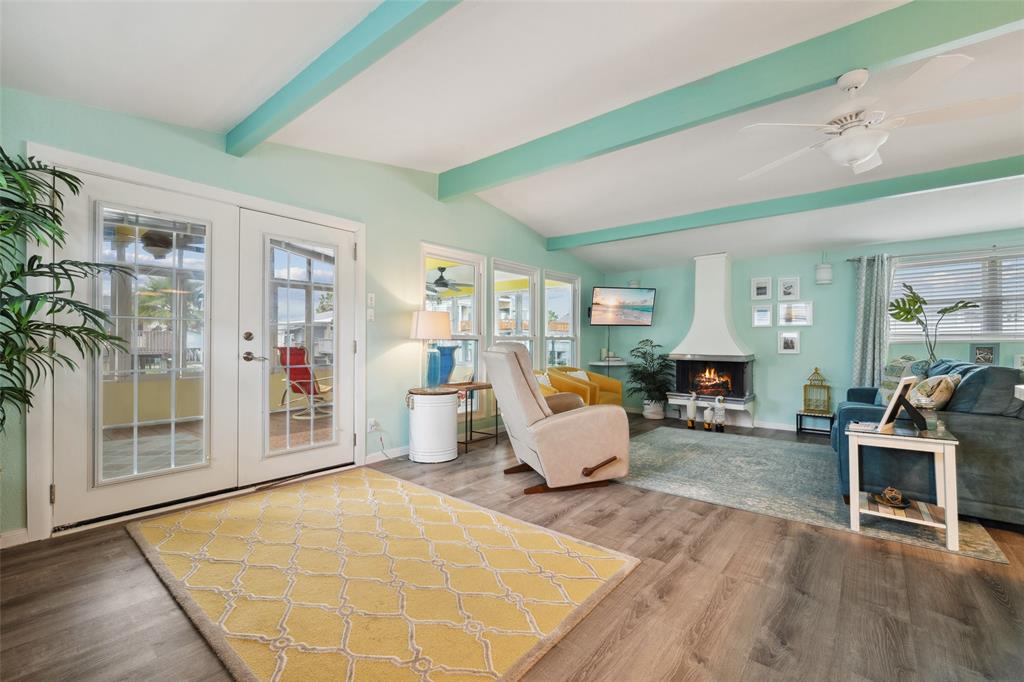 22118 Matagorda Drive, Galveston, Texas image 25