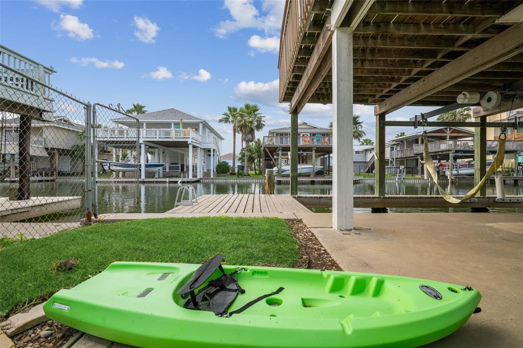 22118 Matagorda Drive, Galveston, Texas image 10