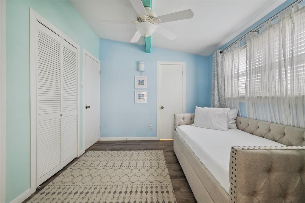 22118 Matagorda Drive, Galveston, Texas image 44